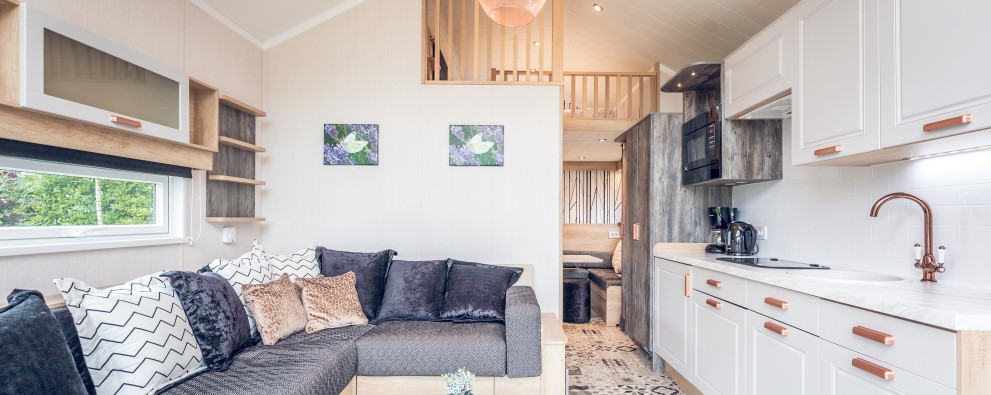 ACK 210630-60 (tinyhouse j32).jpg
